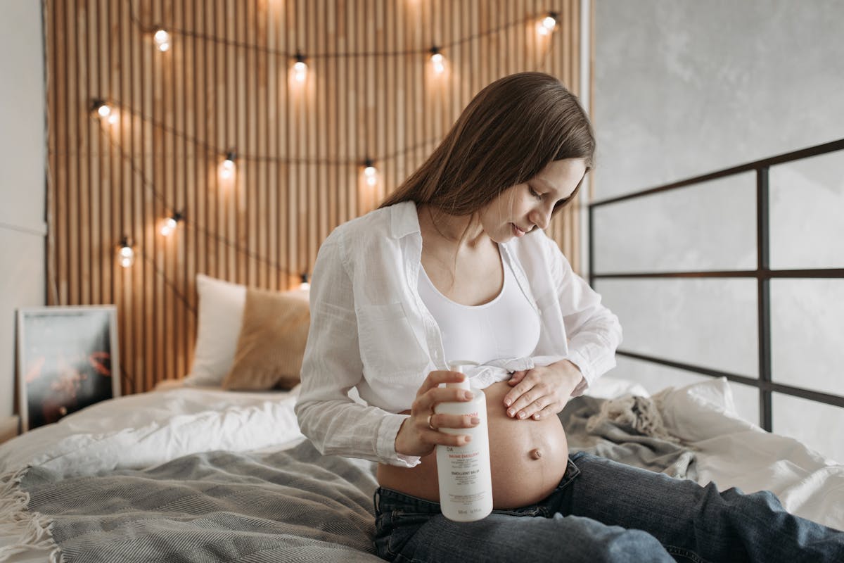 Crème fraîche enceinte : consommation, risques et conseils pratiques