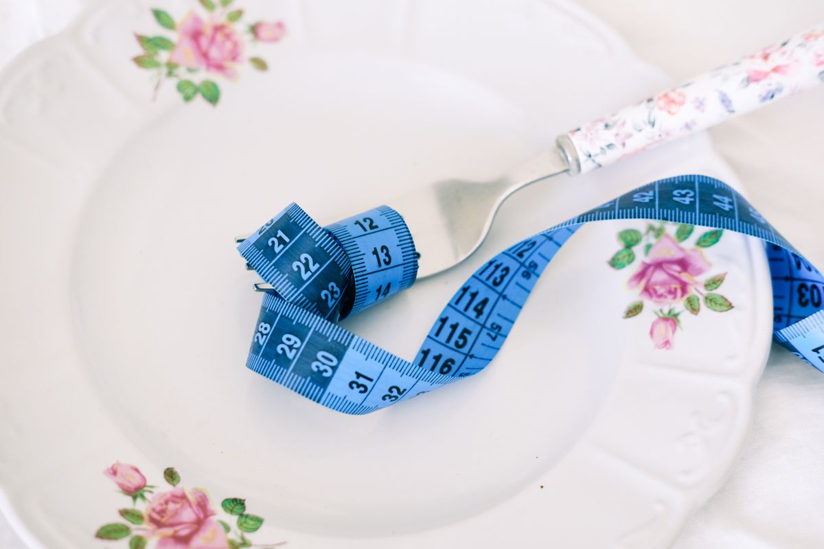 Déficit calorique : combien pour perdre du poids sans risque ?