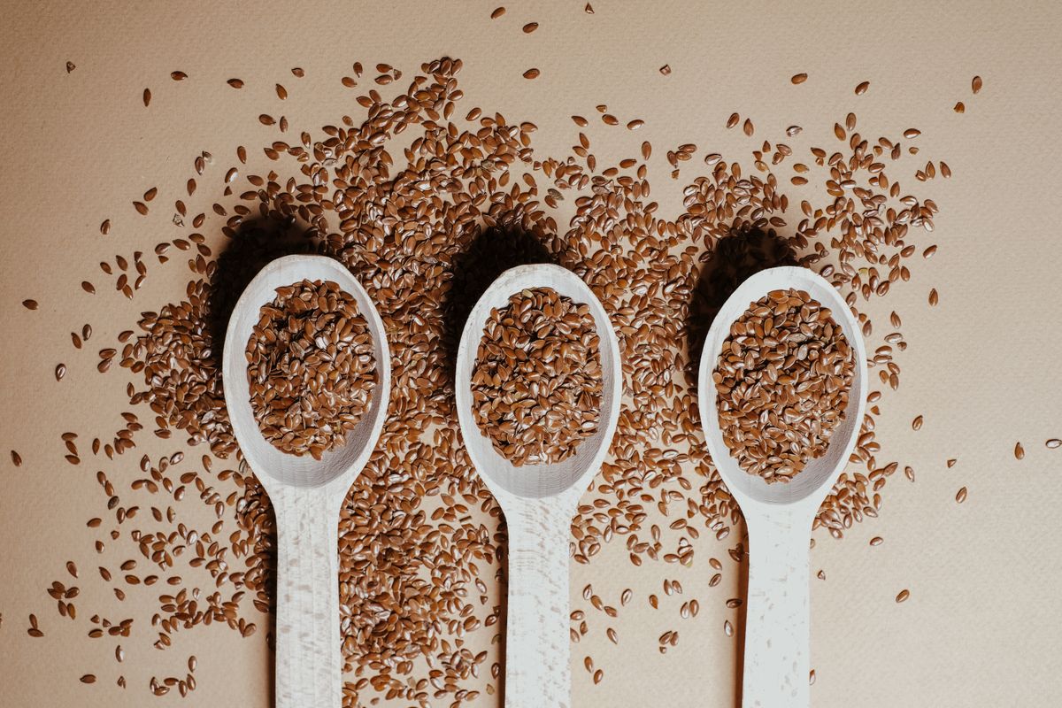 Graines de lin : bienfaits, dosage et broyage
